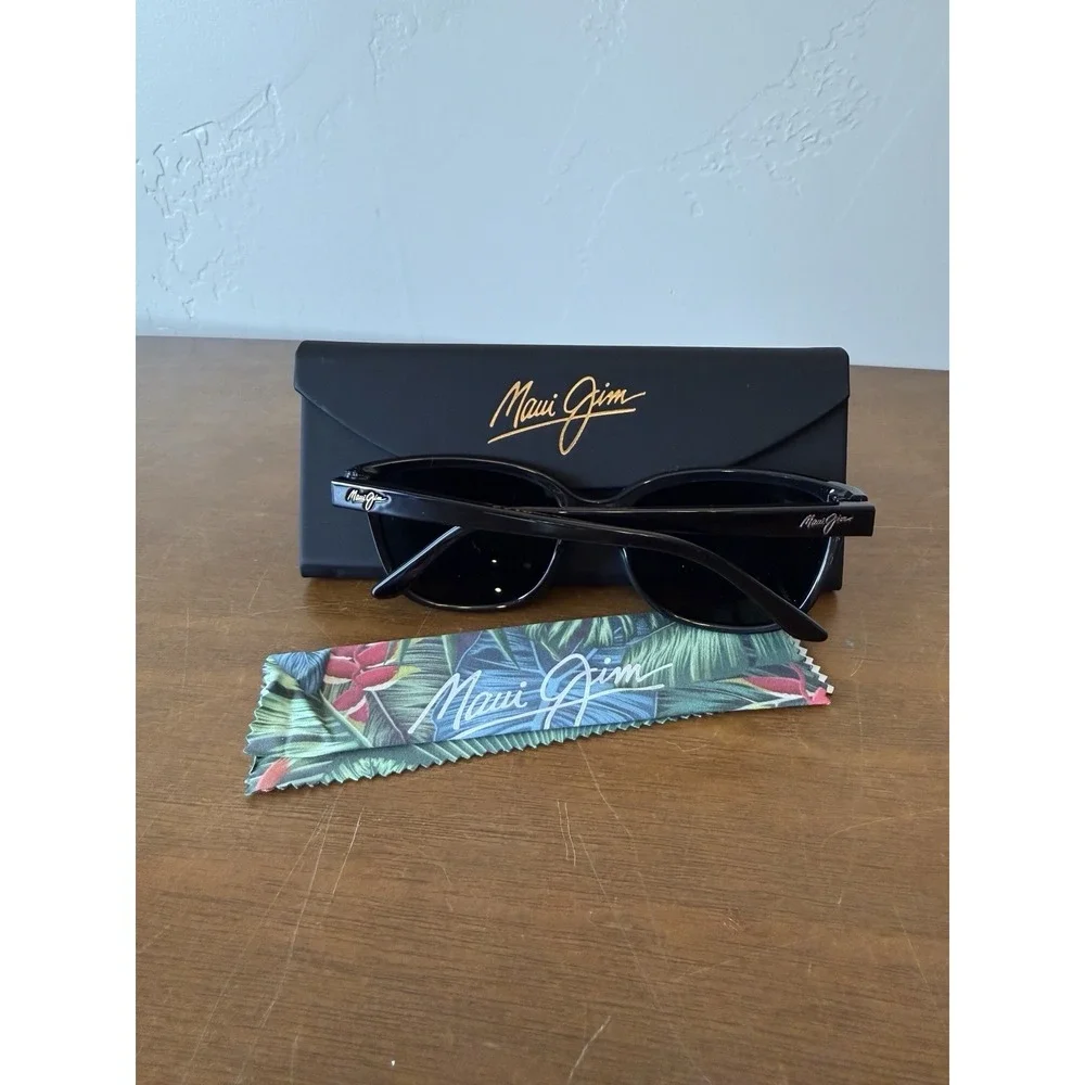 Maui Jim Honi Black Shiny Sunglasses Womens Gray Lens MJ0758S-004 / 758-02 $289